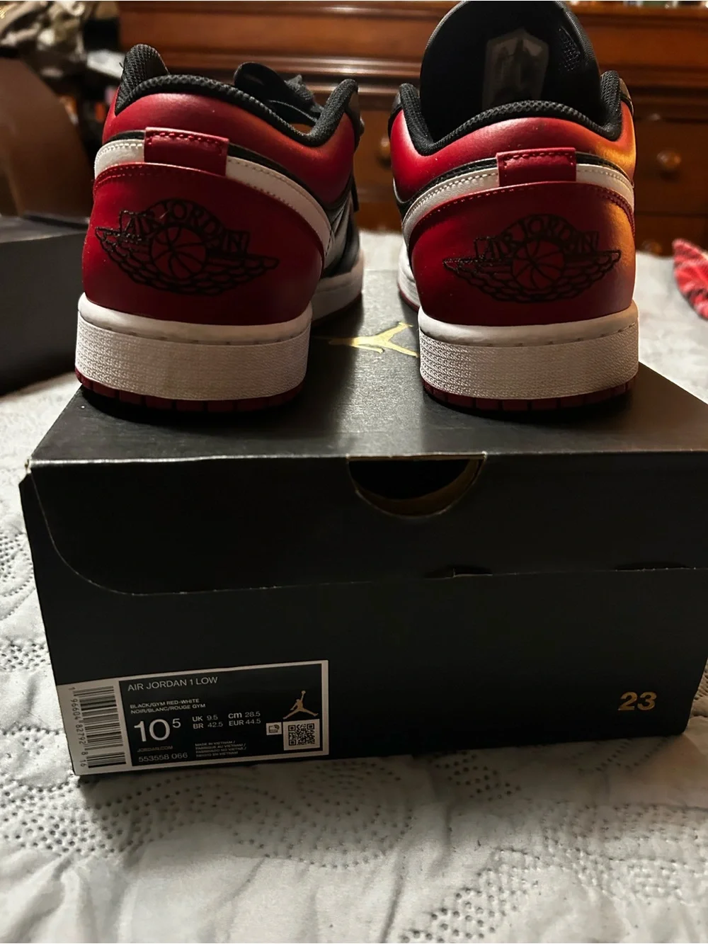 Jordan Air Jordan 1 Low in Black, Red & White